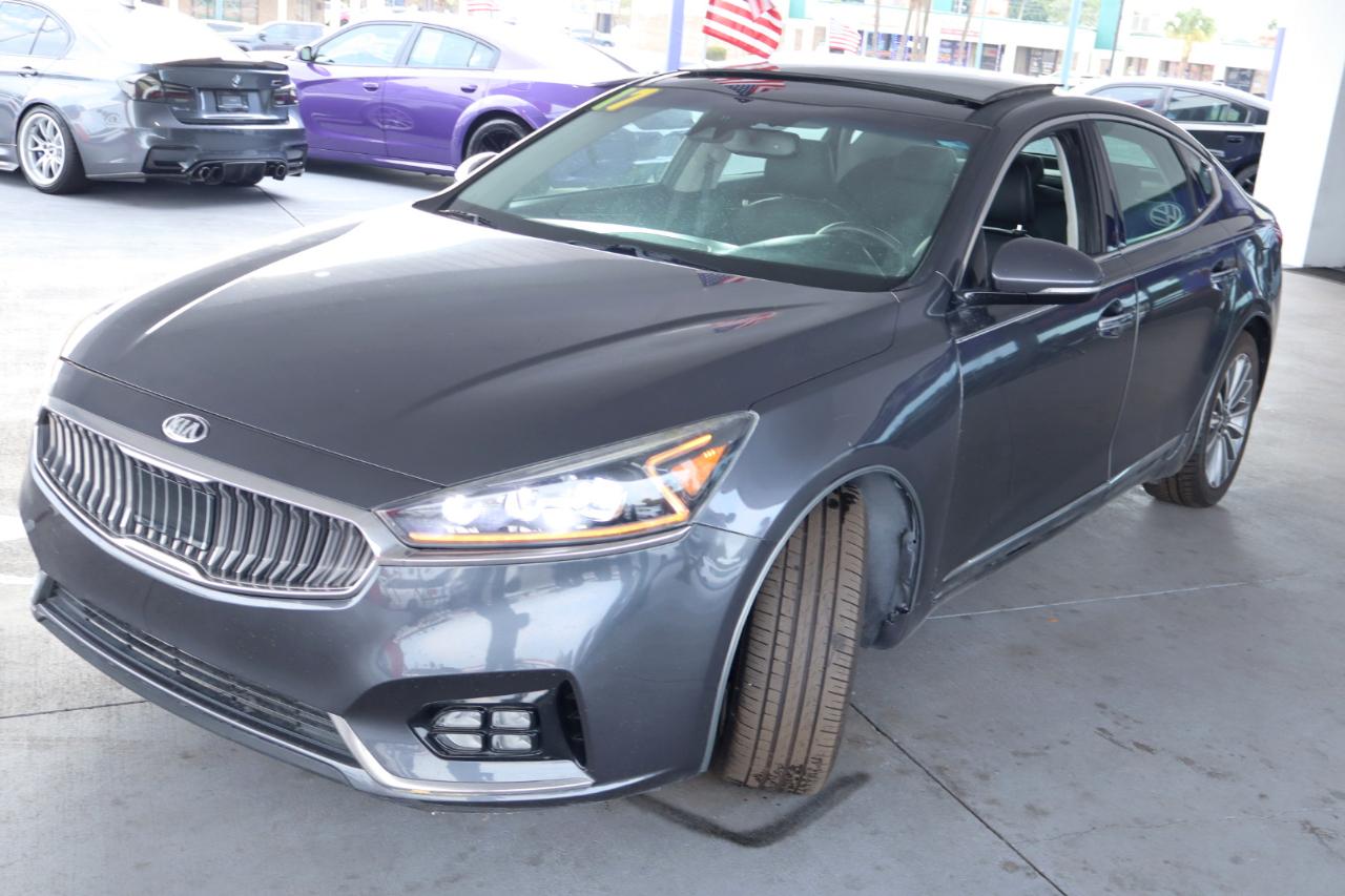 Kia Cadenza Premium 2017
