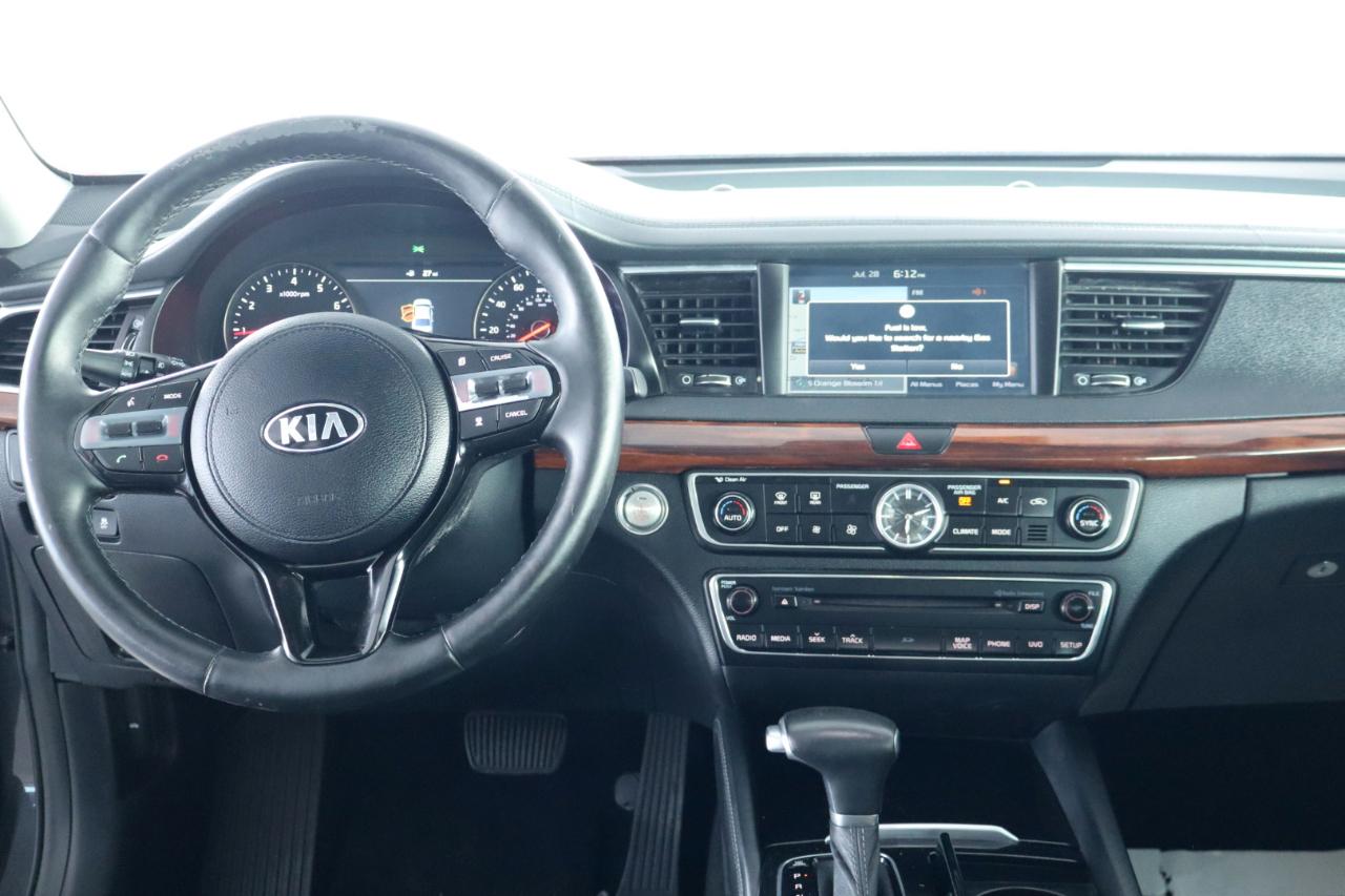 Kia Cadenza Premium 2017
