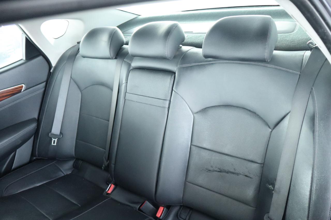 Kia Cadenza Premium 2017