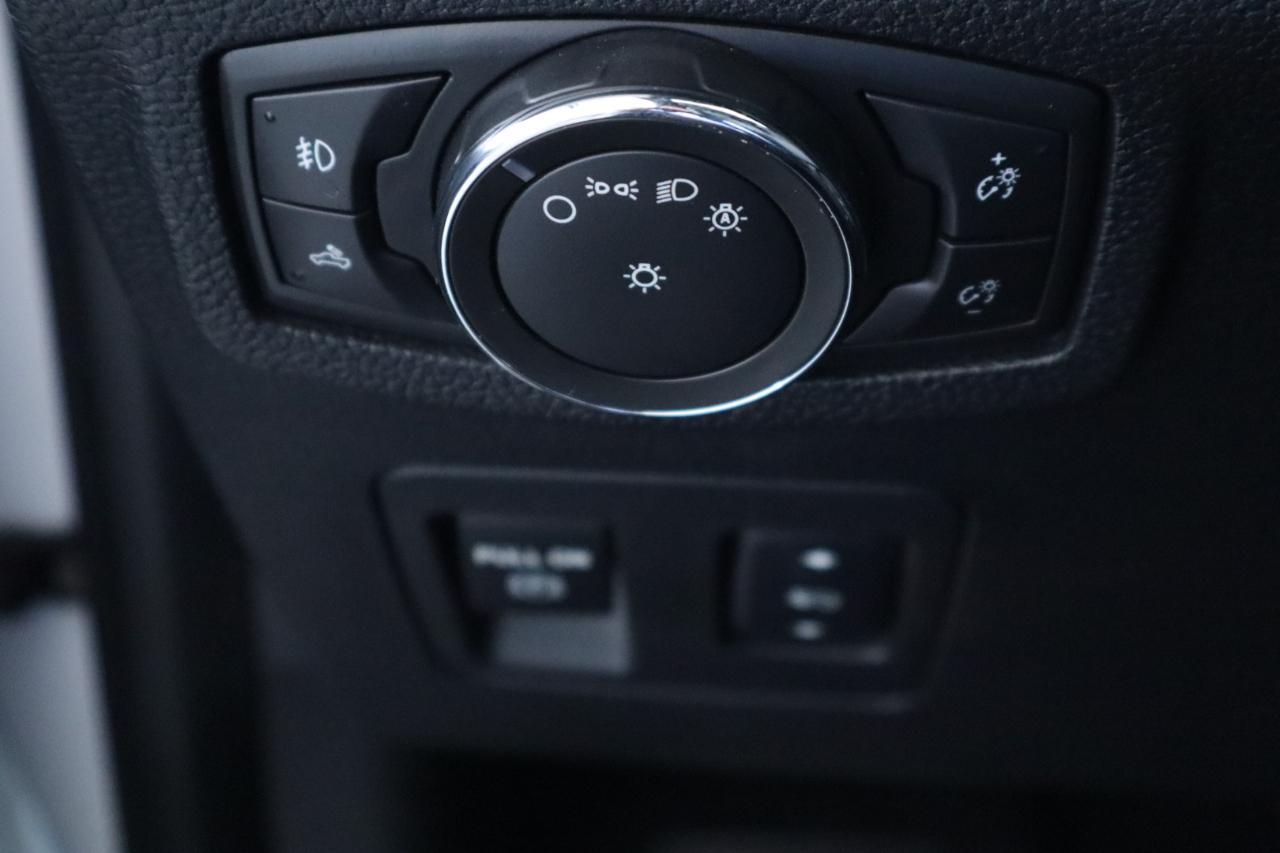 Ford F-150 4WD SuperCrew 139" XLT 2016