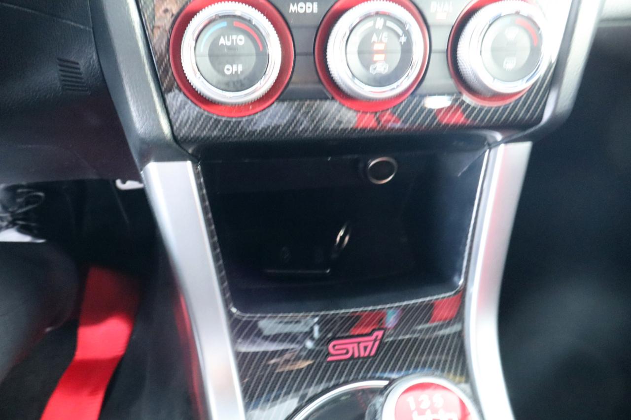 Subaru WRX STI 4dr Sdn Launch Edition 2015