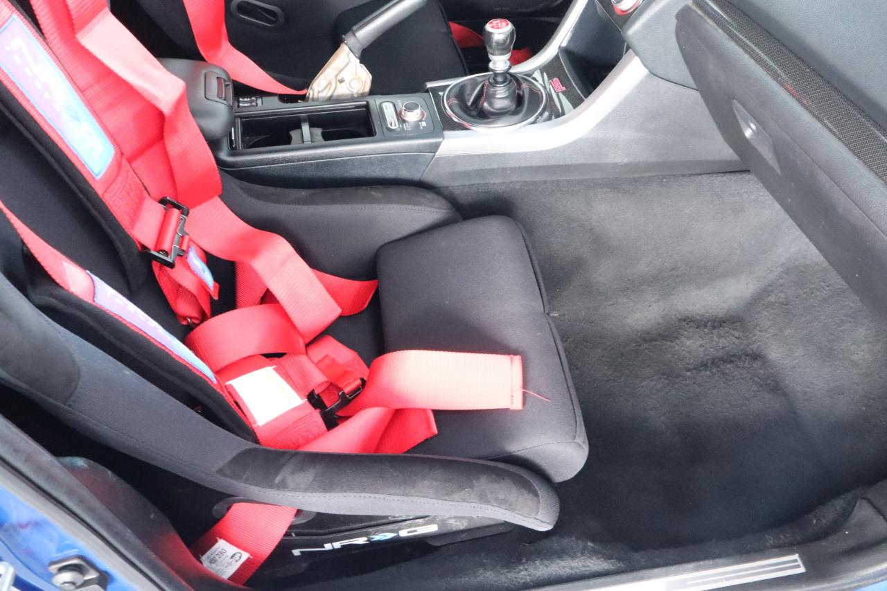 Subaru WRX STI 4dr Sdn Launch Edition 2015
