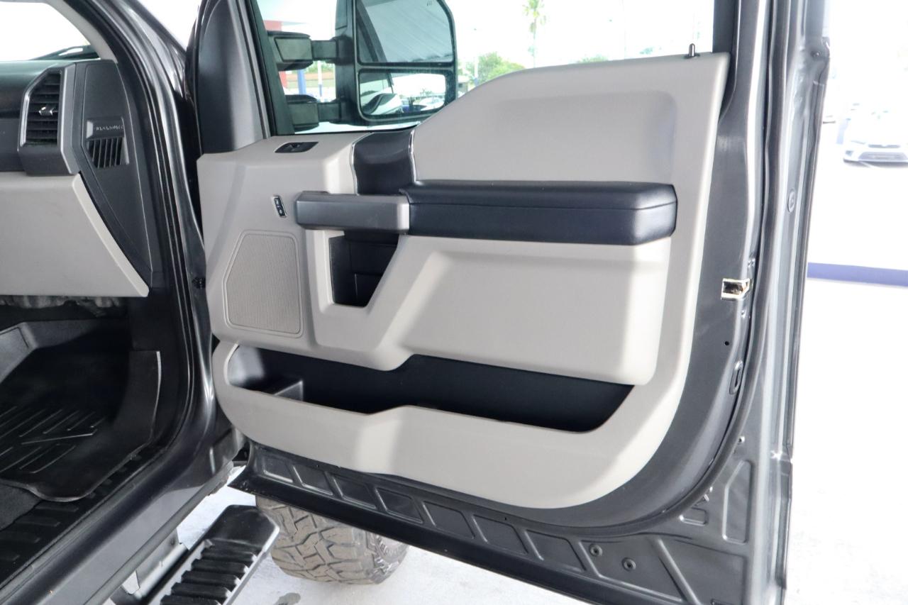 Ford Super Duty F-250 SRW 4WD SuperCab 158" XLT 2019