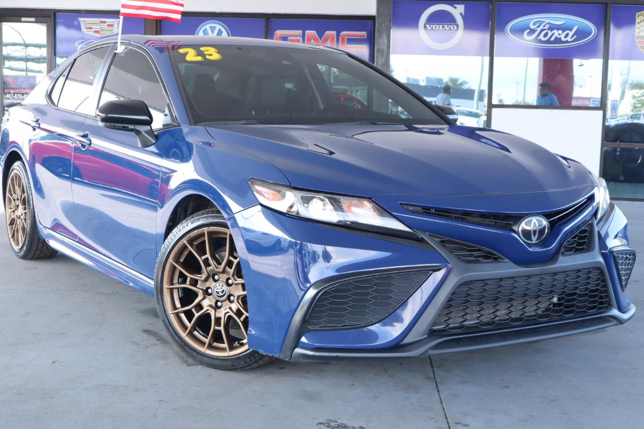 Toyota Camry SE Auto (Natl) 2023
