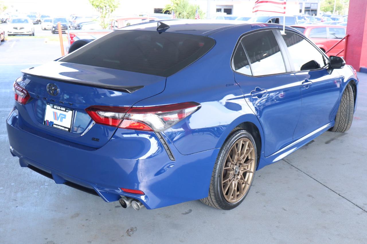 Toyota Camry SE Auto (Natl) 2023