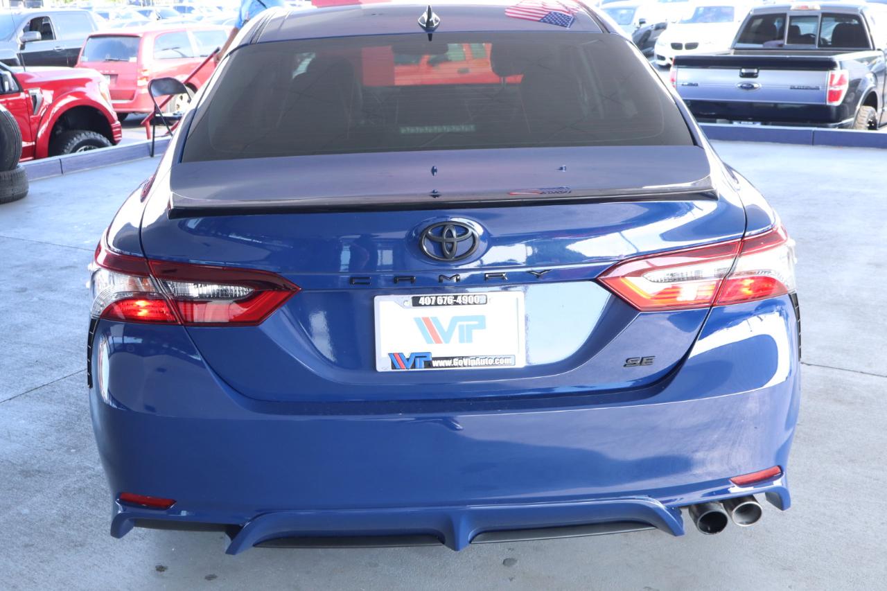 Toyota Camry SE Auto (Natl) 2023
