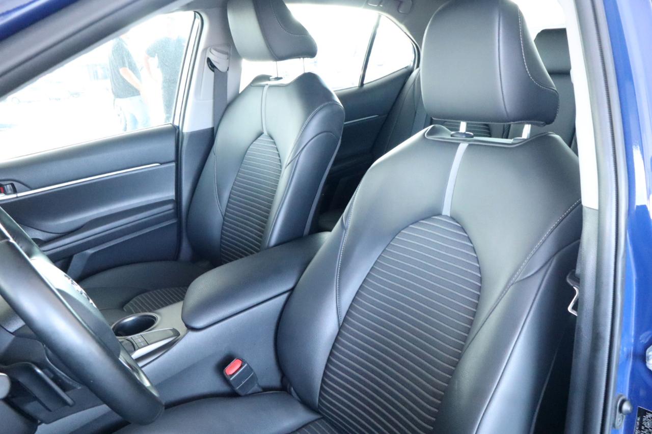 Toyota Camry SE Auto (Natl) 2023
