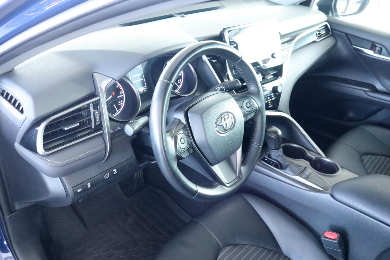Toyota Camry SE Auto (Natl) 2023