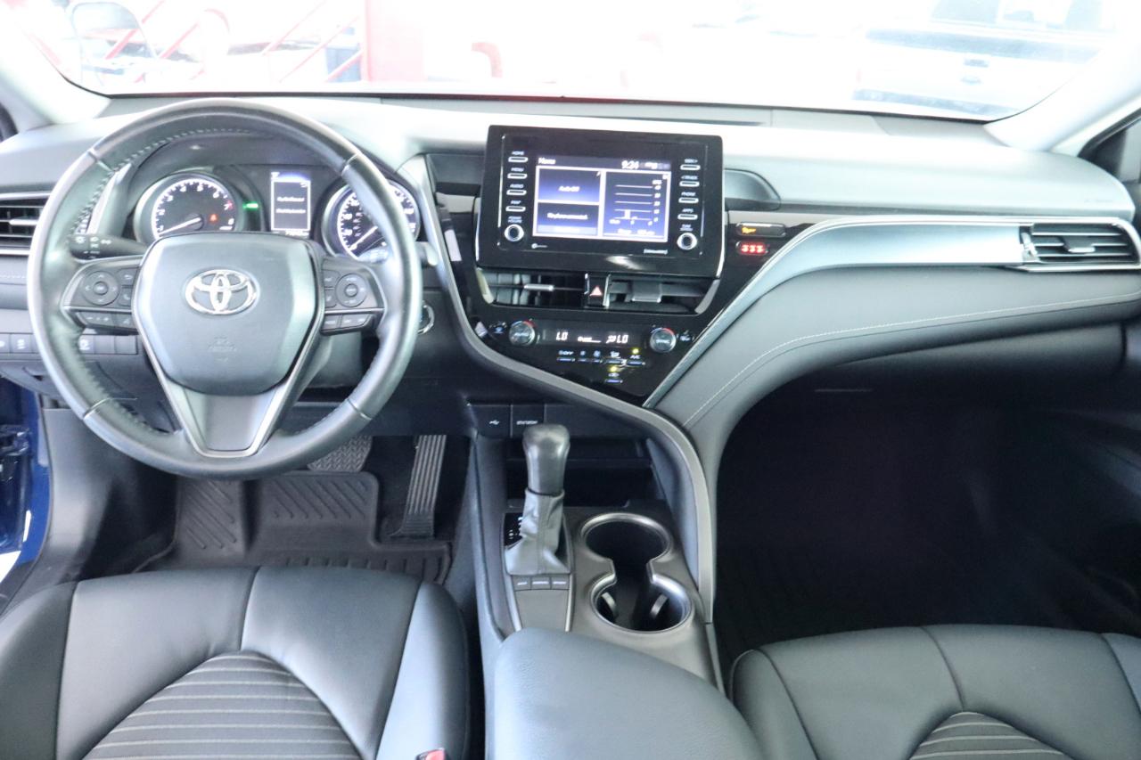 Toyota Camry SE Auto (Natl) 2023