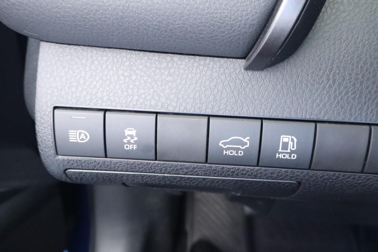 Toyota Camry SE Auto (Natl) 2023