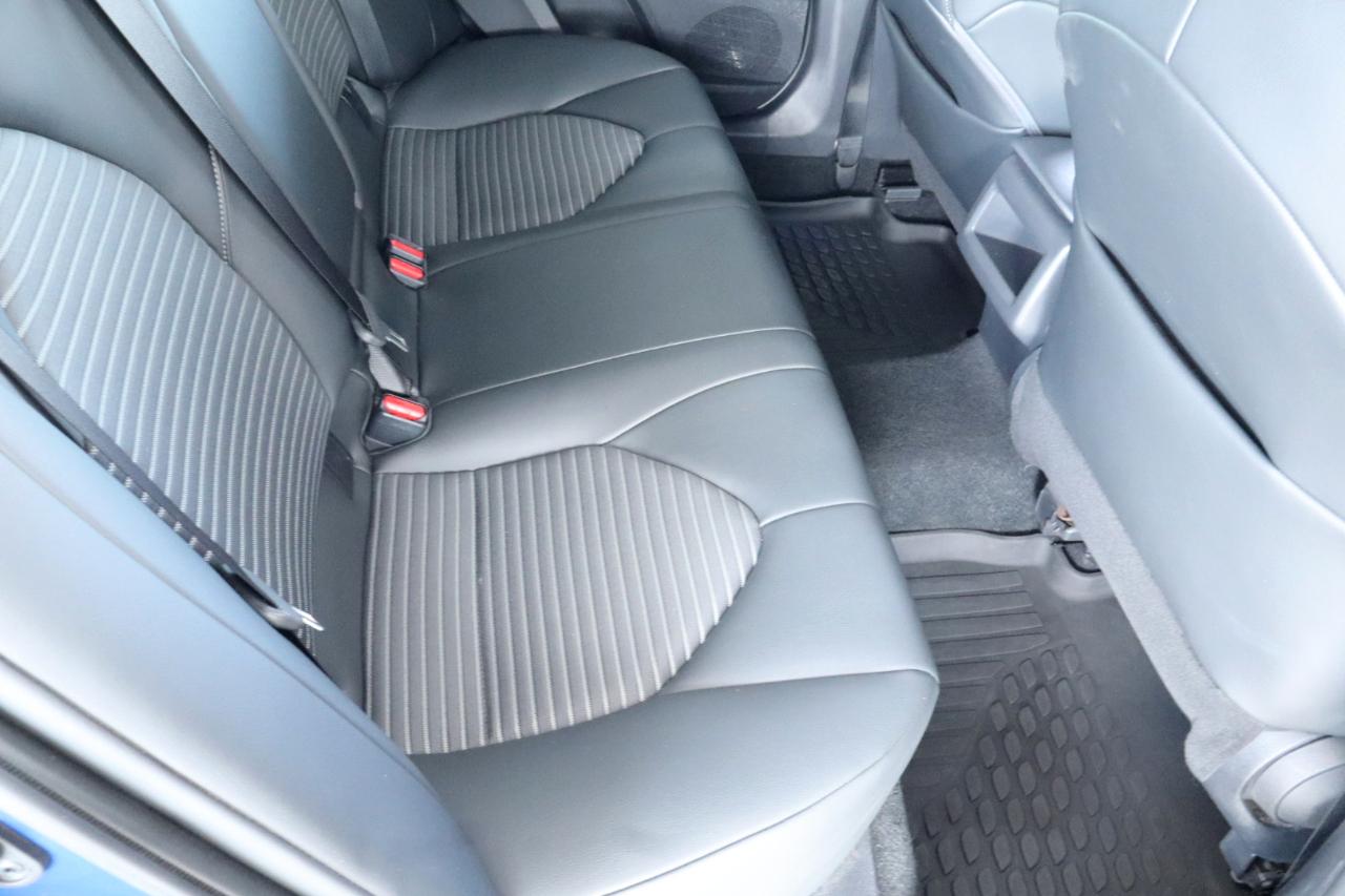Toyota Camry SE Auto (Natl) 2023