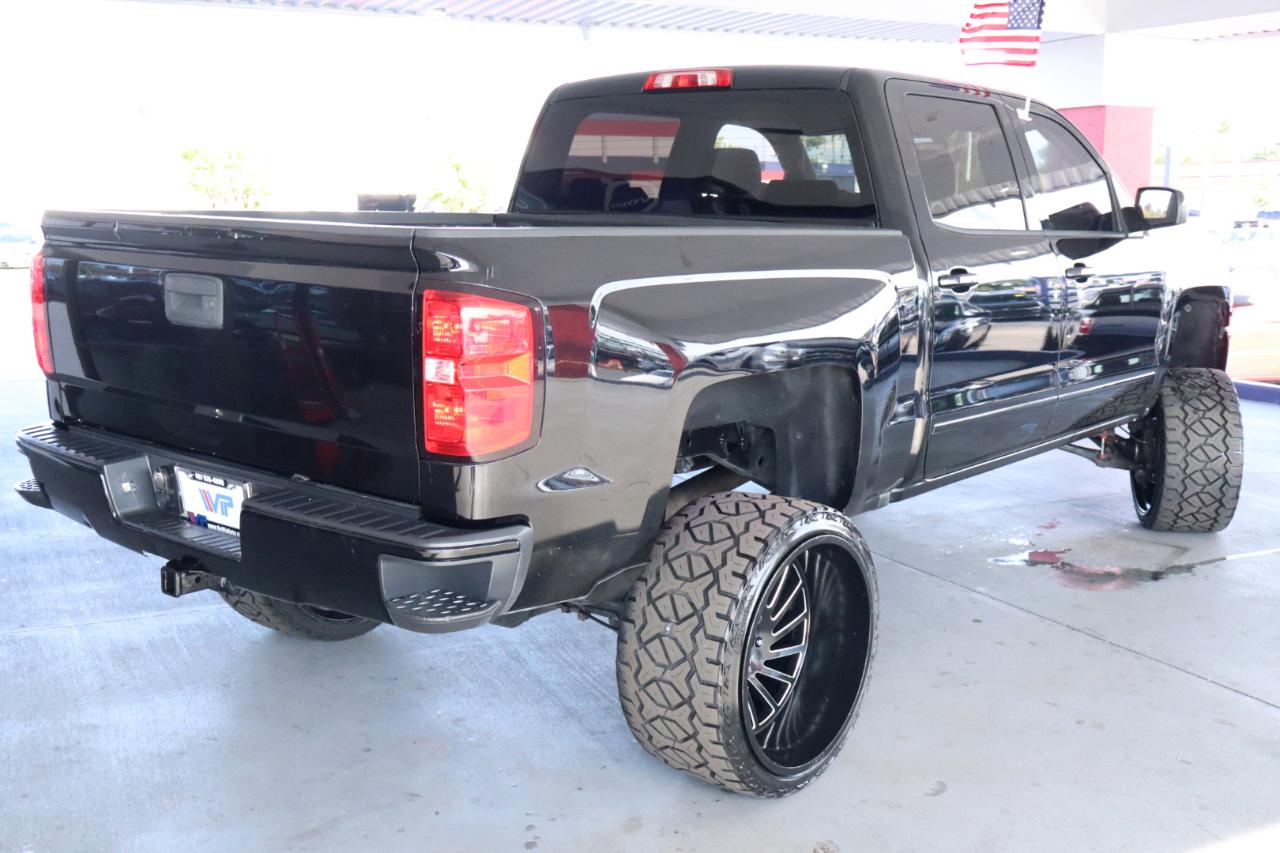 Chevrolet Silverado 1500 4WD Crew Cab 143.5" LT w/2LT 2017