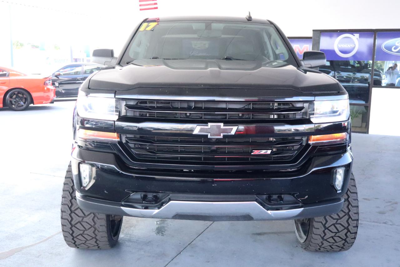 Chevrolet Silverado 1500 4WD Crew Cab 143.5" LT w/2LT 2017