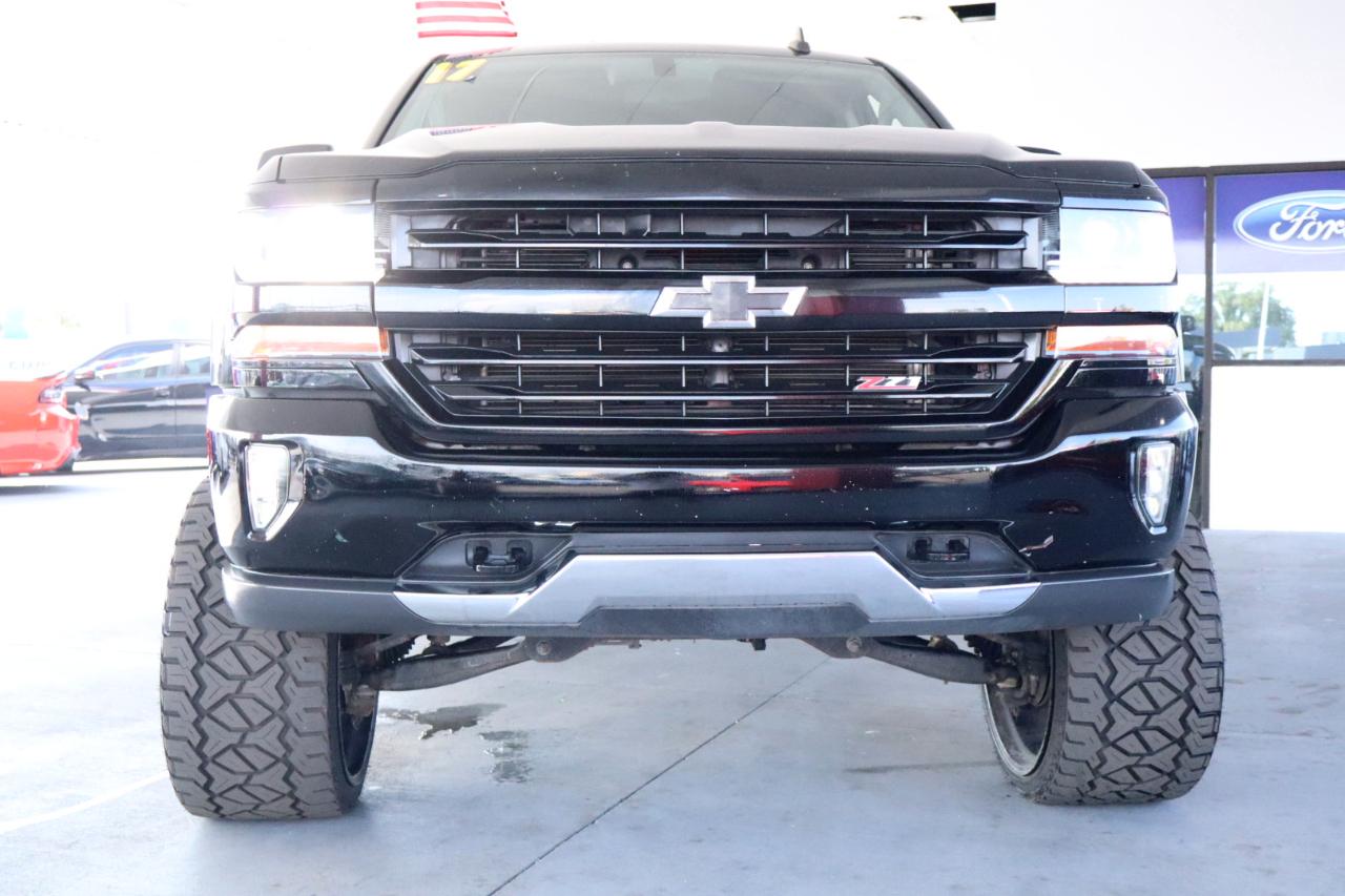 Chevrolet Silverado 1500 4WD Crew Cab 143.5" LT w/2LT 2017