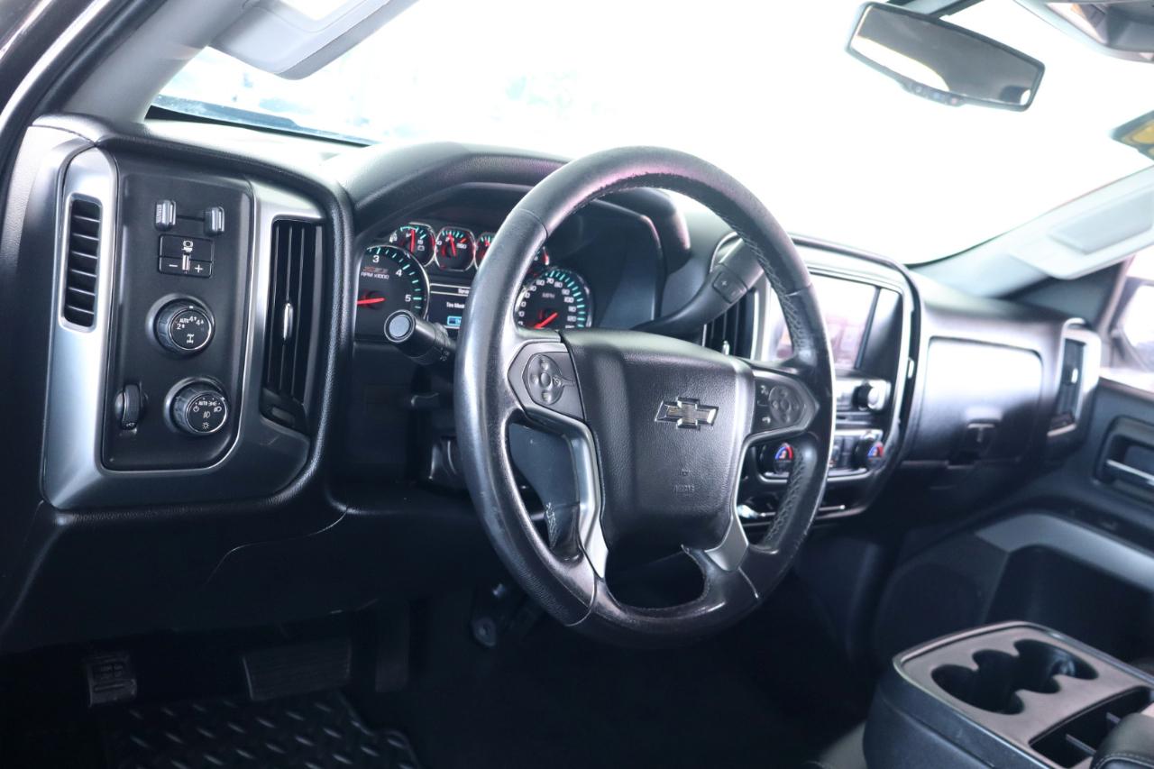 Chevrolet Silverado 1500 4WD Crew Cab 143.5" LT w/2LT 2017