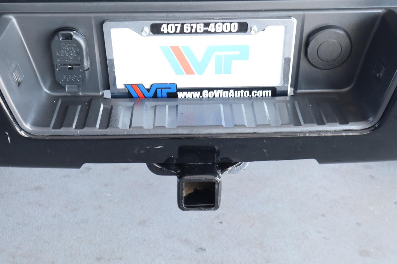 Chevrolet Silverado 1500 4WD Crew Cab 143.5" LT w/2LT 2017