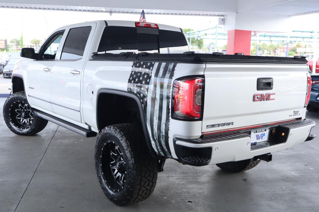 GMC Sierra 1500 4WD Crew Cab 143.5" Denali 2018