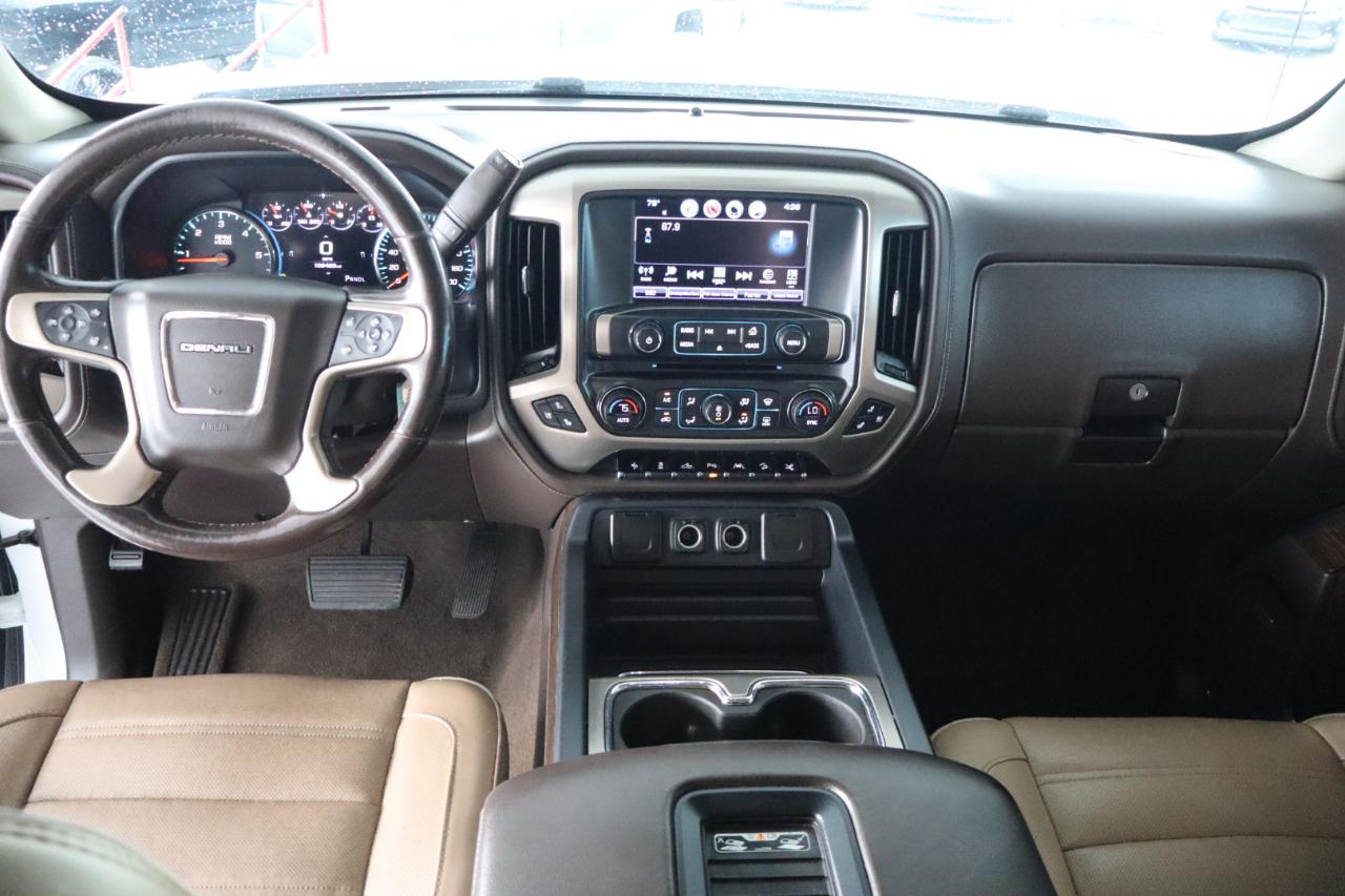 GMC Sierra 1500 4WD Crew Cab 143.5" Denali 2018
