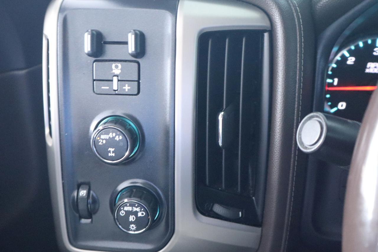 GMC Sierra 1500 4WD Crew Cab 143.5" Denali 2018
