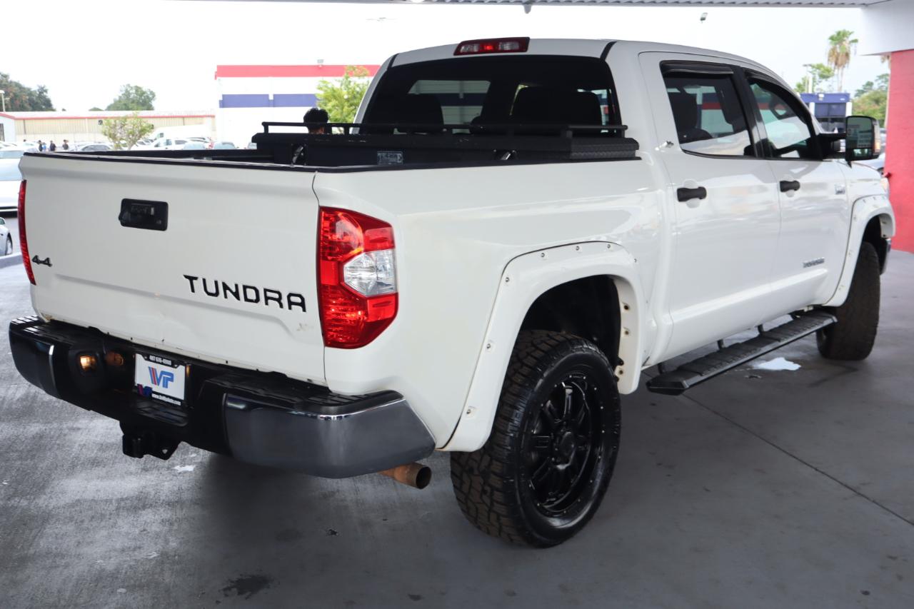 Toyota Tundra 4WD Truck CrewMax 5.7L FFV V8 6-Spd AT SR5 (Natl) 2015