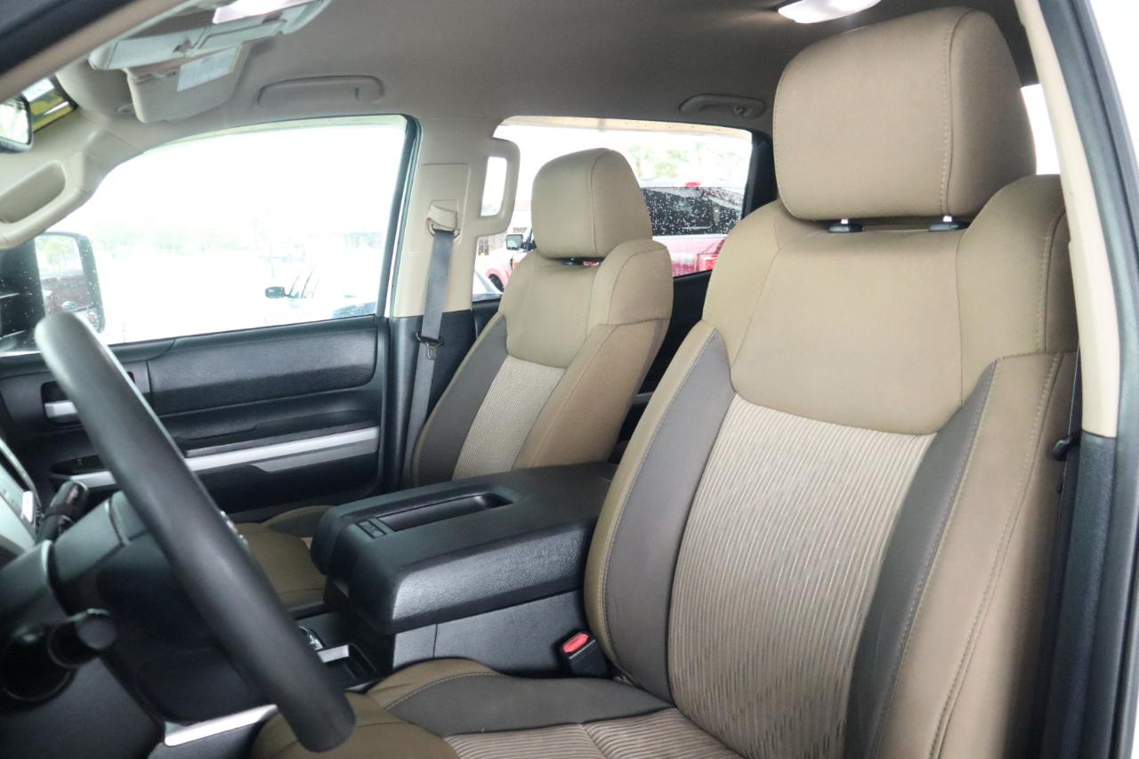Toyota Tundra 4WD Truck CrewMax 5.7L FFV V8 6-Spd AT SR5 (Natl) 2015