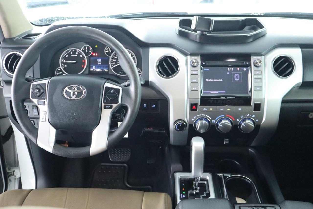 Toyota Tundra 4WD Truck CrewMax 5.7L FFV V8 6-Spd AT SR5 (Natl) 2015