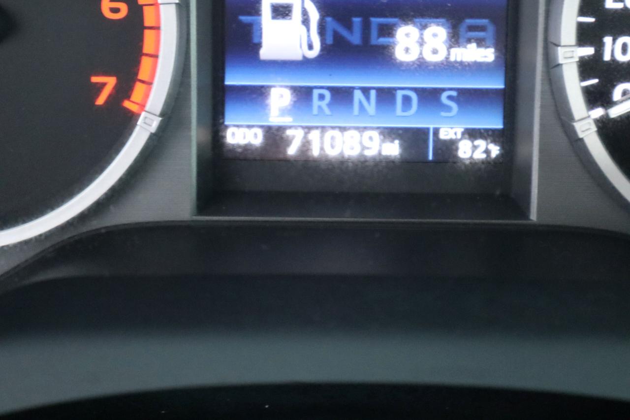 Toyota Tundra 4WD Truck CrewMax 5.7L FFV V8 6-Spd AT SR5 (Natl) 2015