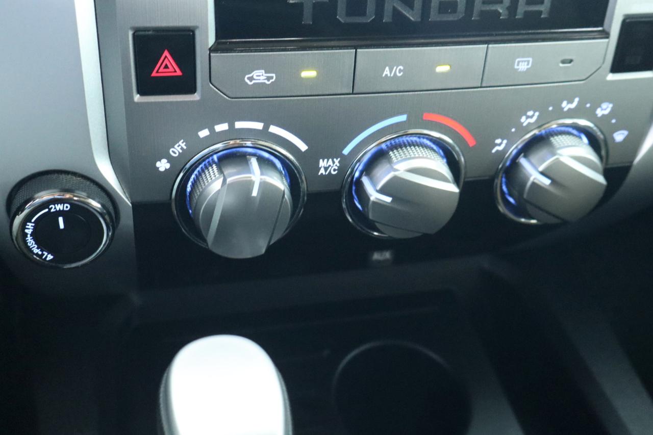 Toyota Tundra 4WD Truck CrewMax 5.7L FFV V8 6-Spd AT SR5 (Natl) 2015
