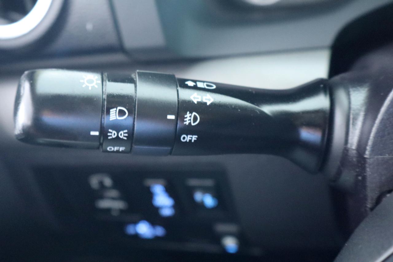 Toyota Tundra 4WD Truck CrewMax 5.7L FFV V8 6-Spd AT SR5 (Natl) 2015