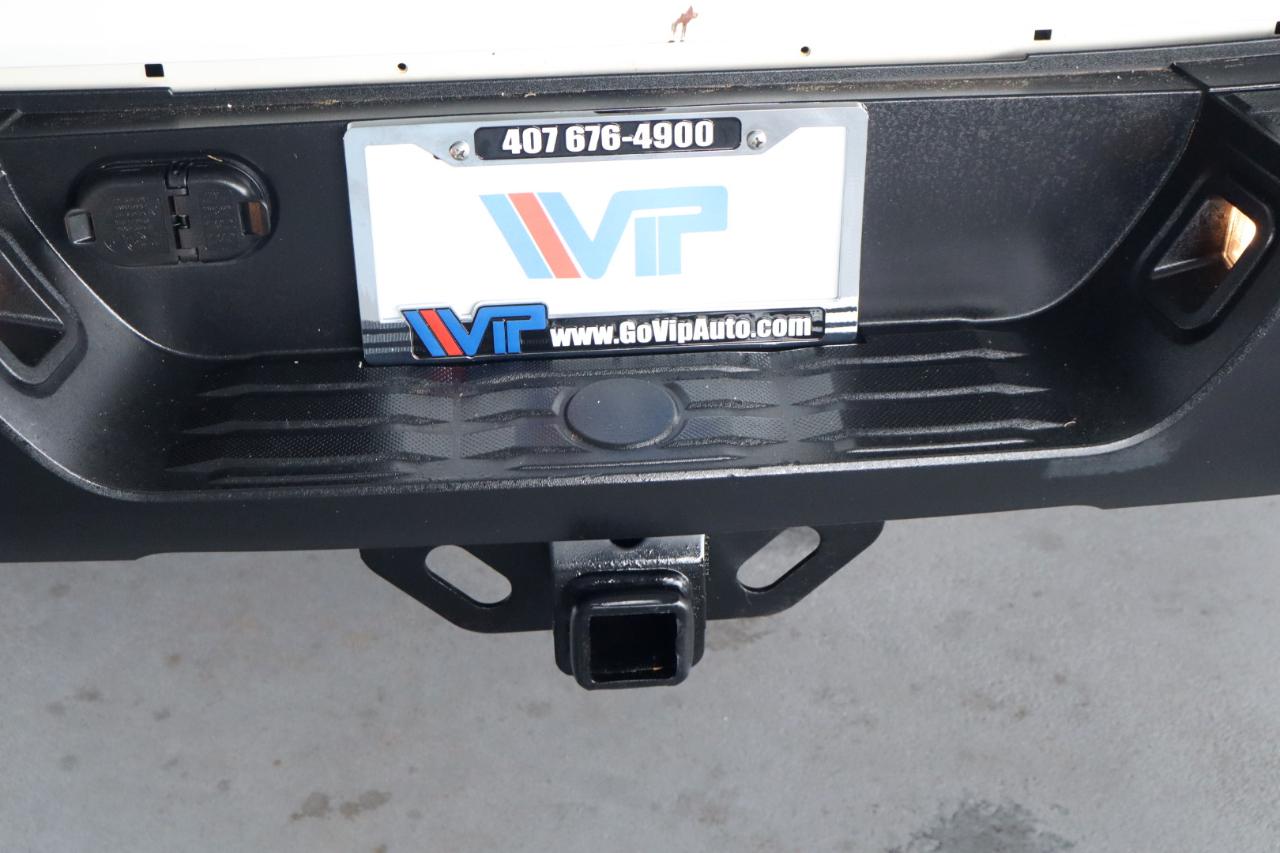 Toyota Tundra 4WD Truck CrewMax 5.7L FFV V8 6-Spd AT SR5 (Natl) 2015