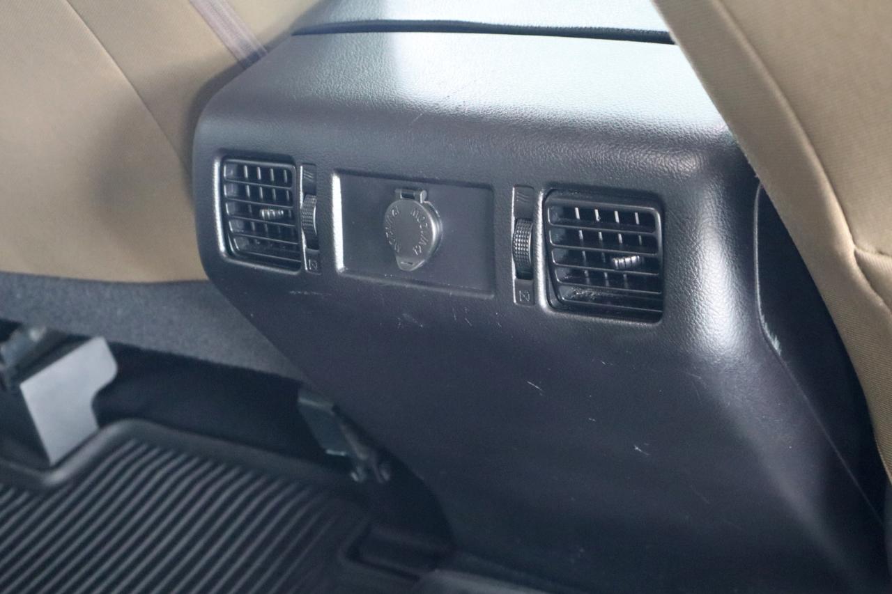 Toyota Tundra 4WD Truck CrewMax 5.7L FFV V8 6-Spd AT SR5 (Natl) 2015