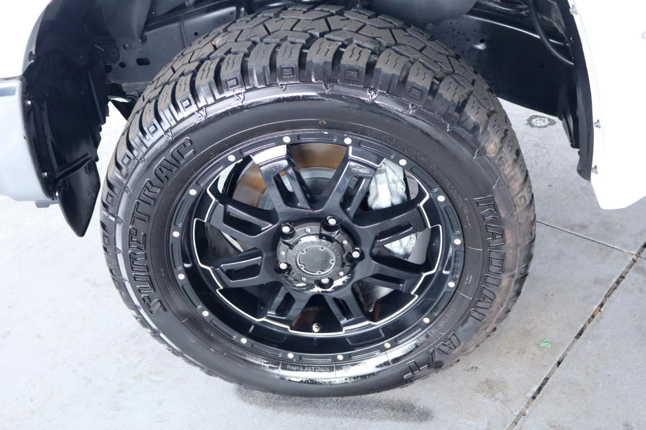 Toyota Tundra 4WD Truck CrewMax 5.7L FFV V8 6-Spd AT SR5 (Natl) 2015