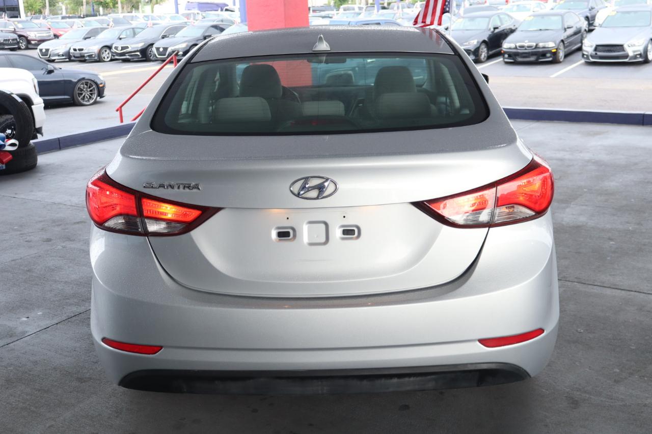 Hyundai Elantra 4dr Sdn Auto SE (Ulsan Plant) 2015
