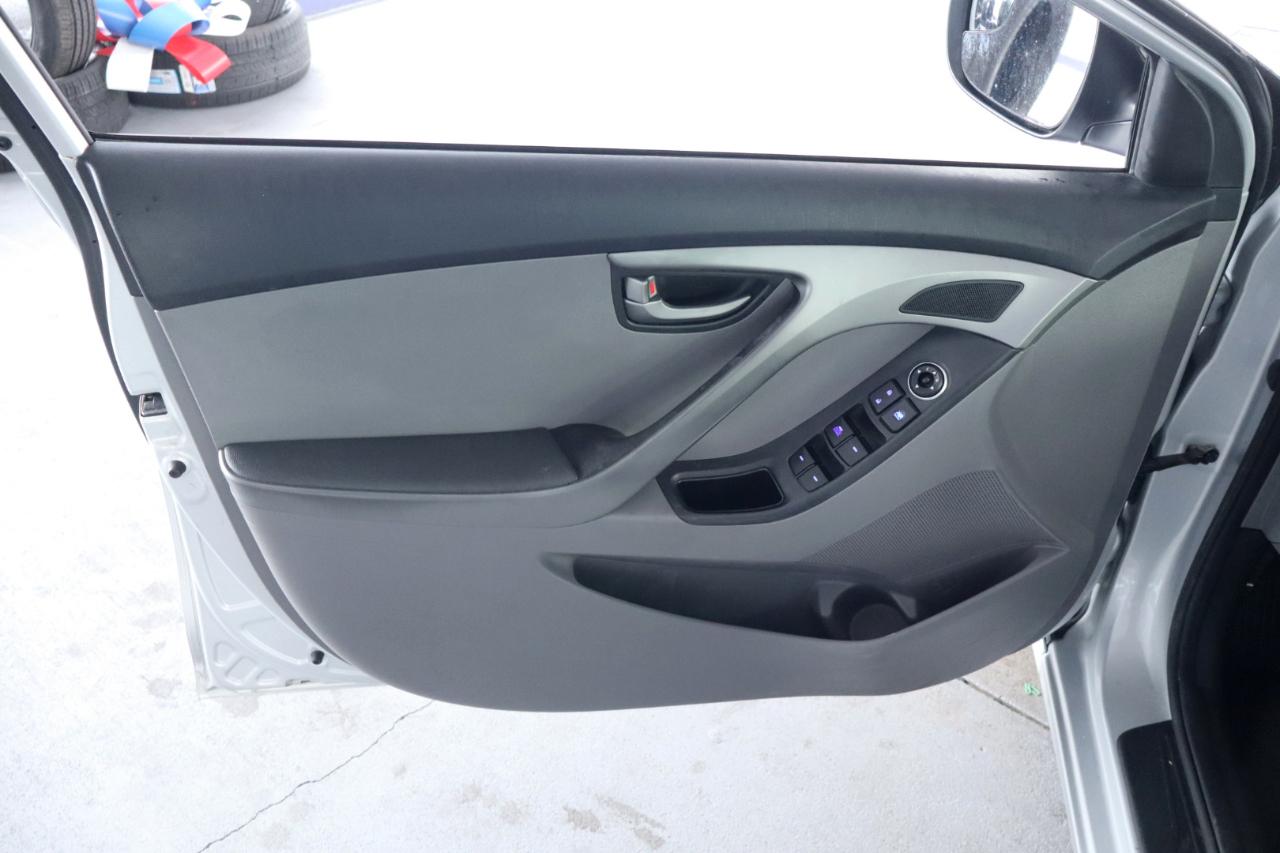Hyundai Elantra 4dr Sdn Auto SE (Ulsan Plant) 2015
