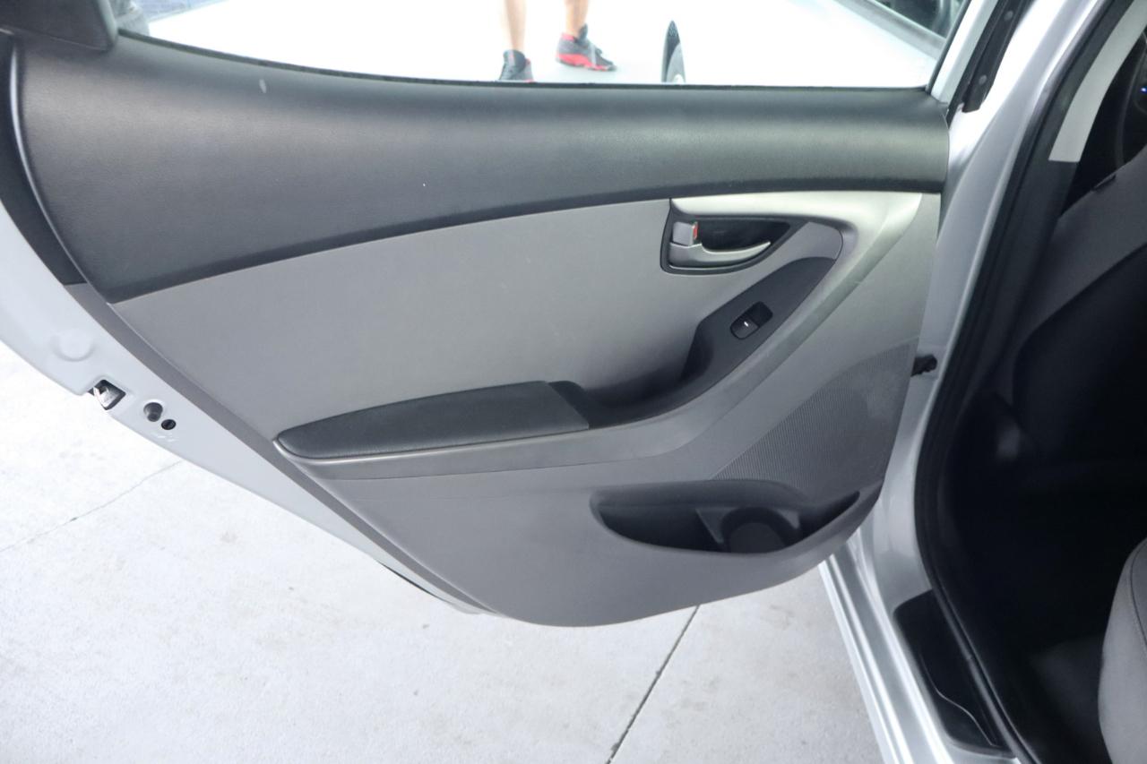 Hyundai Elantra 4dr Sdn Auto SE (Ulsan Plant) 2015