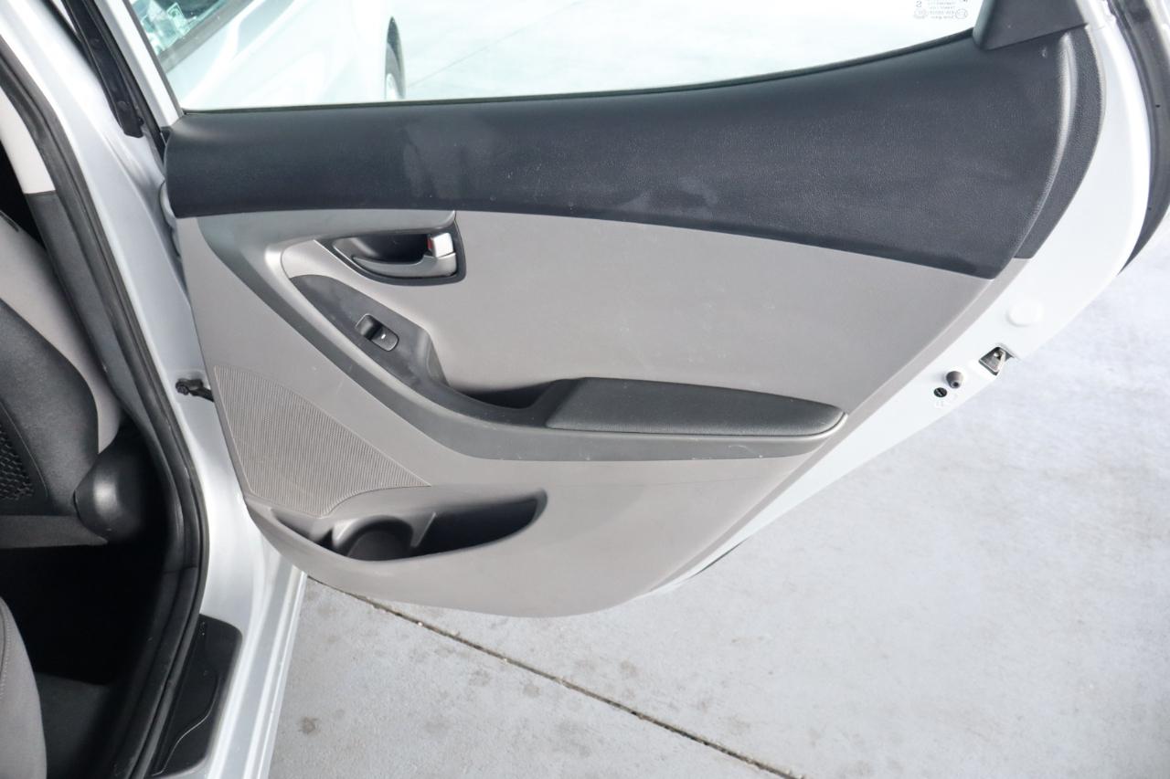 Hyundai Elantra 4dr Sdn Auto SE (Ulsan Plant) 2015