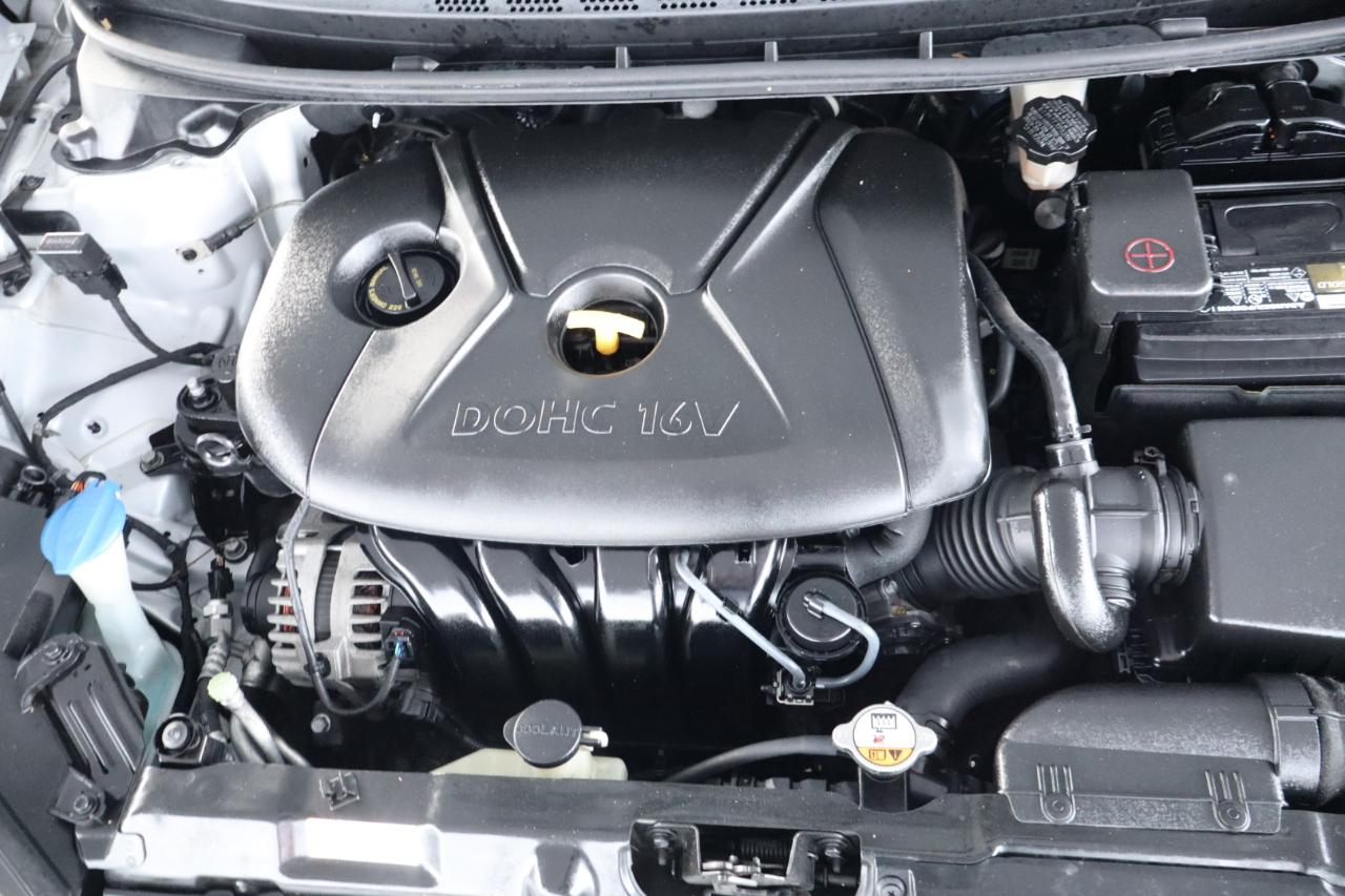 Hyundai Elantra 4dr Sdn Auto SE (Ulsan Plant) 2015
