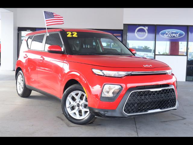 Red 2022 Kia Soul SUV / Crossover Front-Wheel Drive Automatic