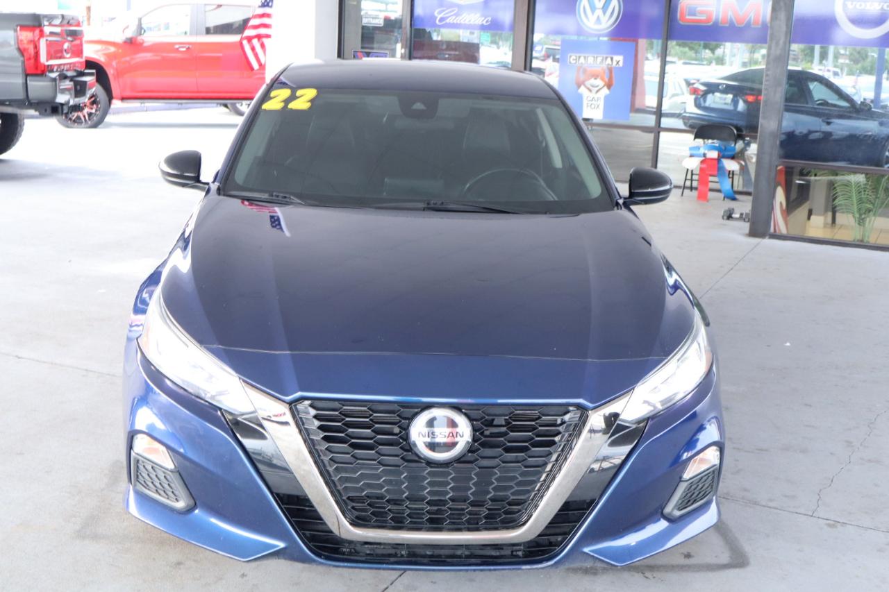Nissan Altima 2.5 SR Sedan 2022