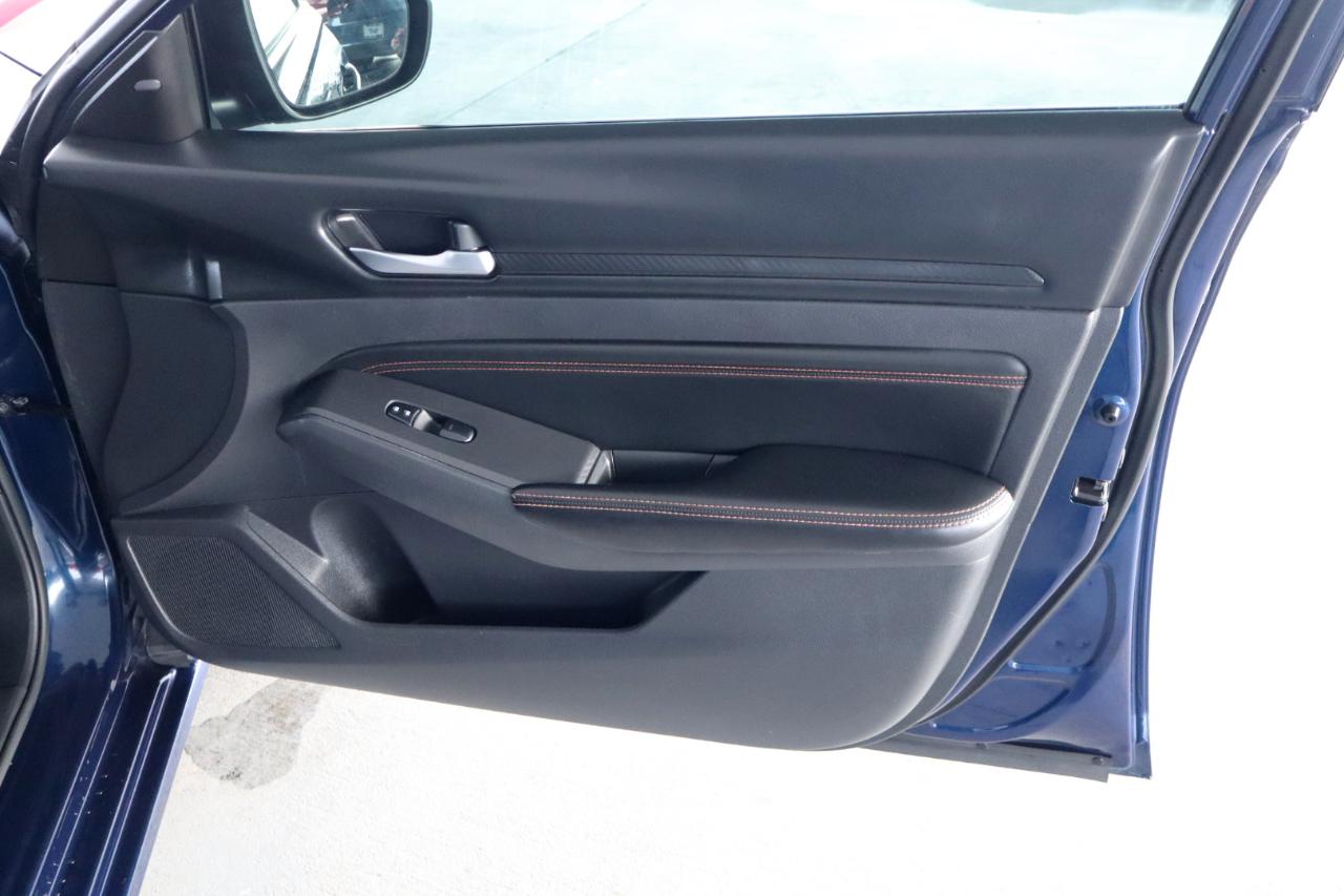 Nissan Altima 2.5 SR Sedan 2022
