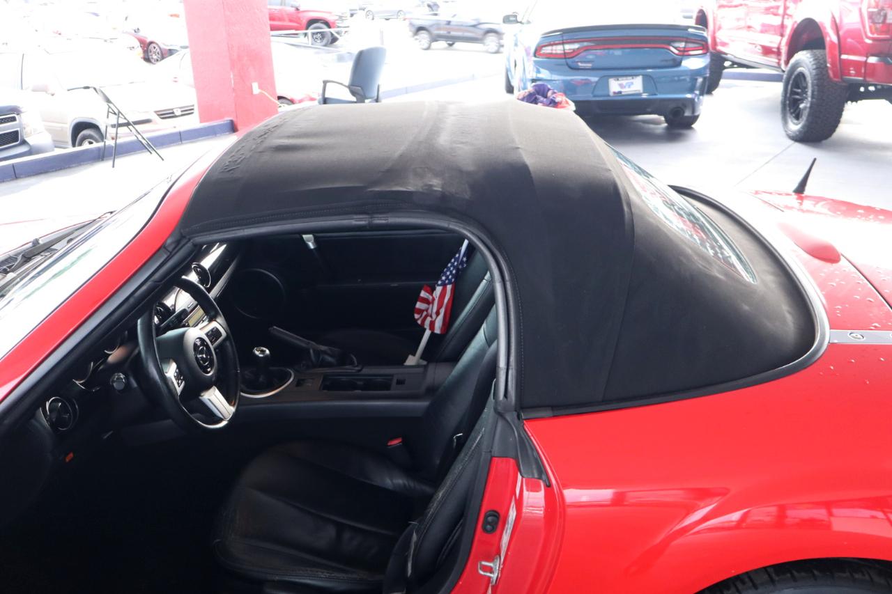 Mazda MX-5 Miata 2dr Conv Man Grand Touring 2008