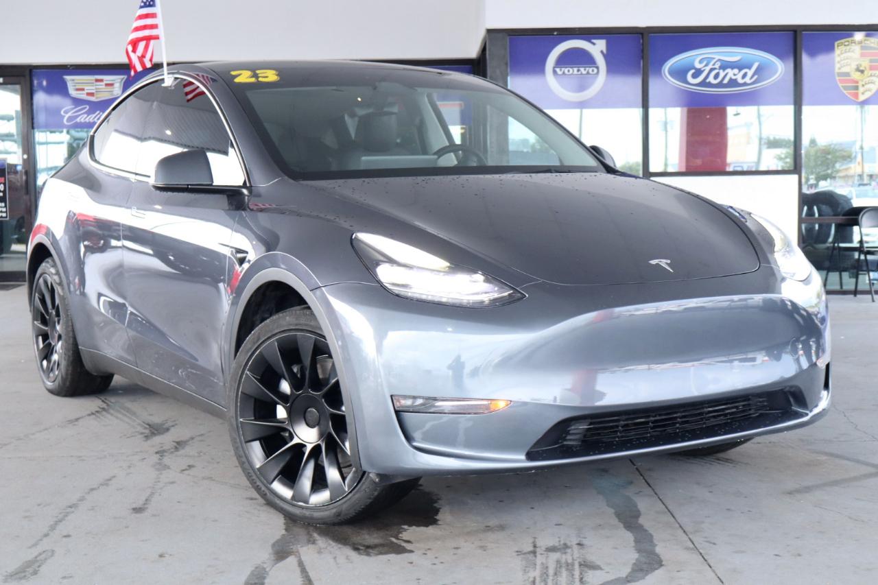 Tesla Model Y Long Range AWD 2023