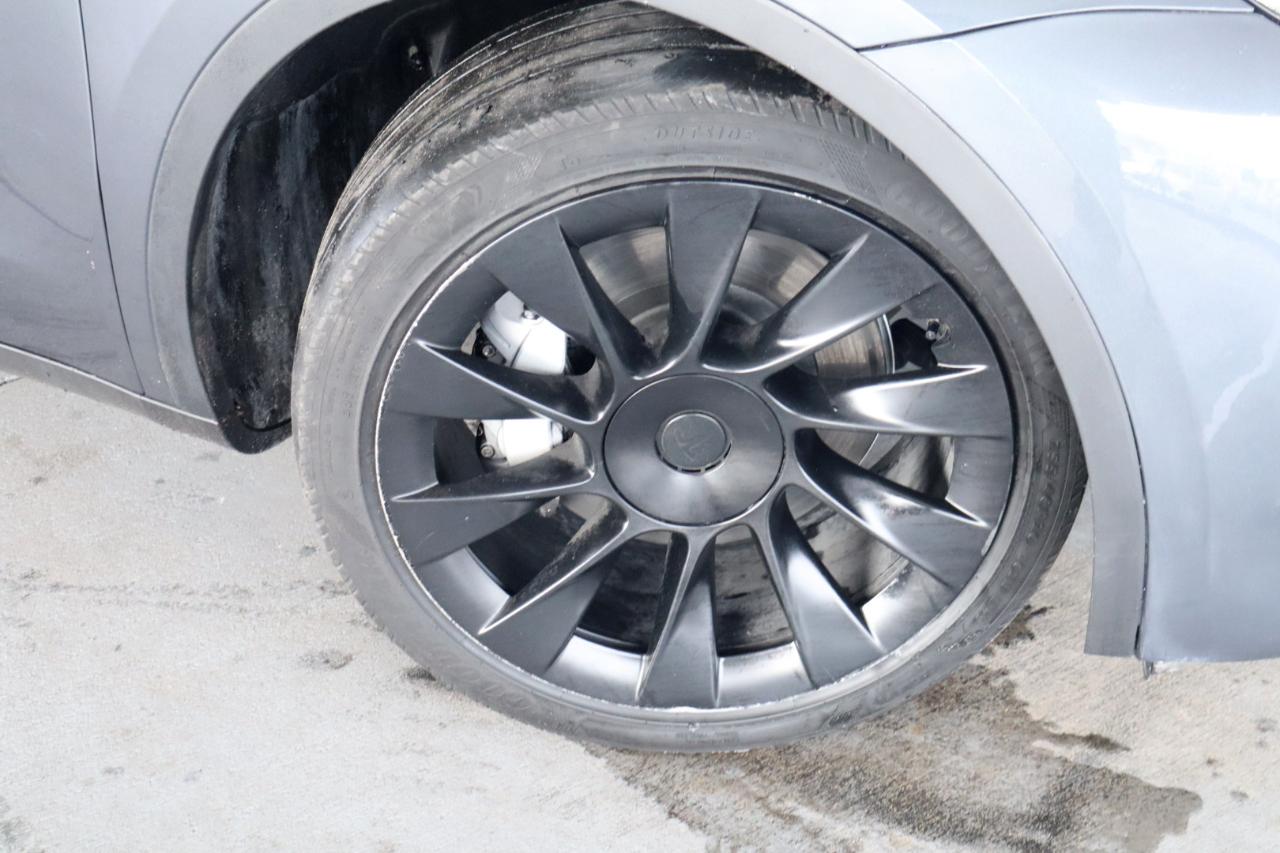 Tesla Model Y Long Range AWD 2023