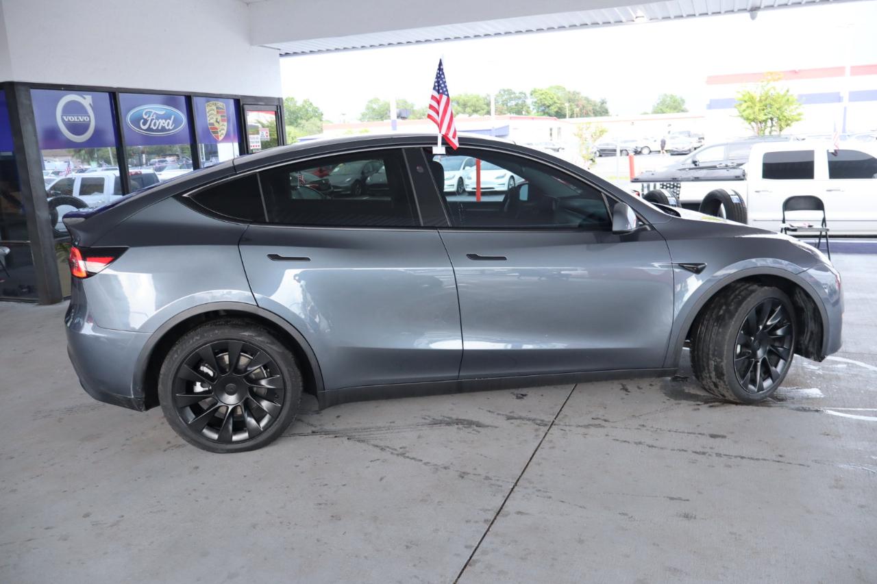 Tesla Model Y Long Range AWD 2023