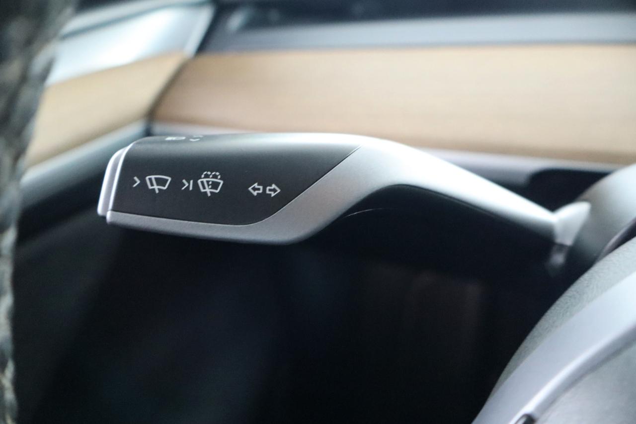 Tesla Model Y Long Range AWD 2023