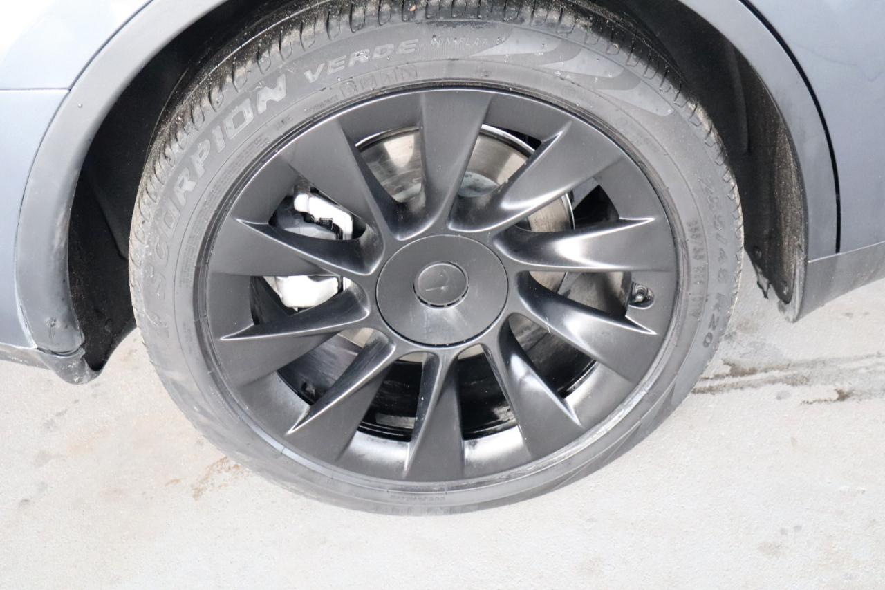 Tesla Model Y Long Range AWD 2023