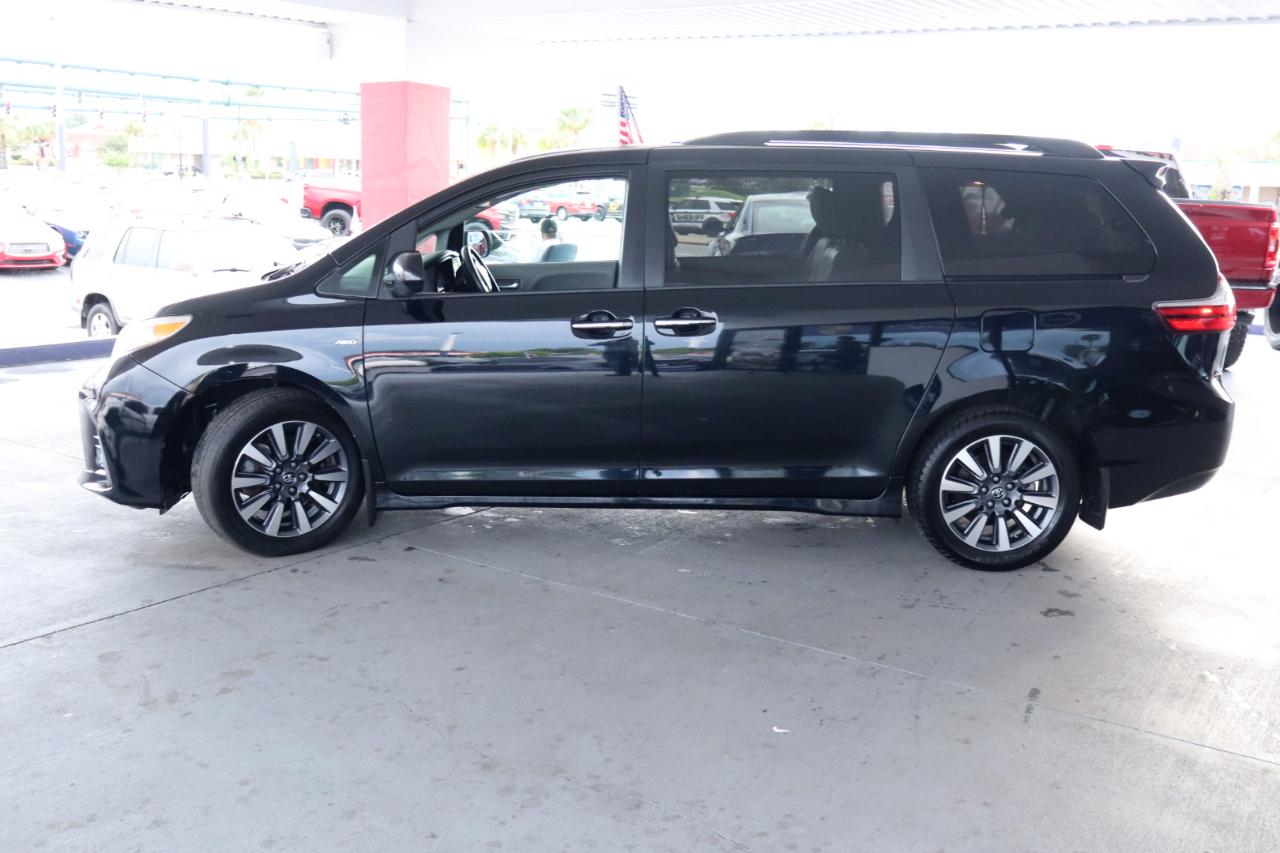 Toyota Sienna Limited Premium AWD 7-Passenger (Natl) 2018