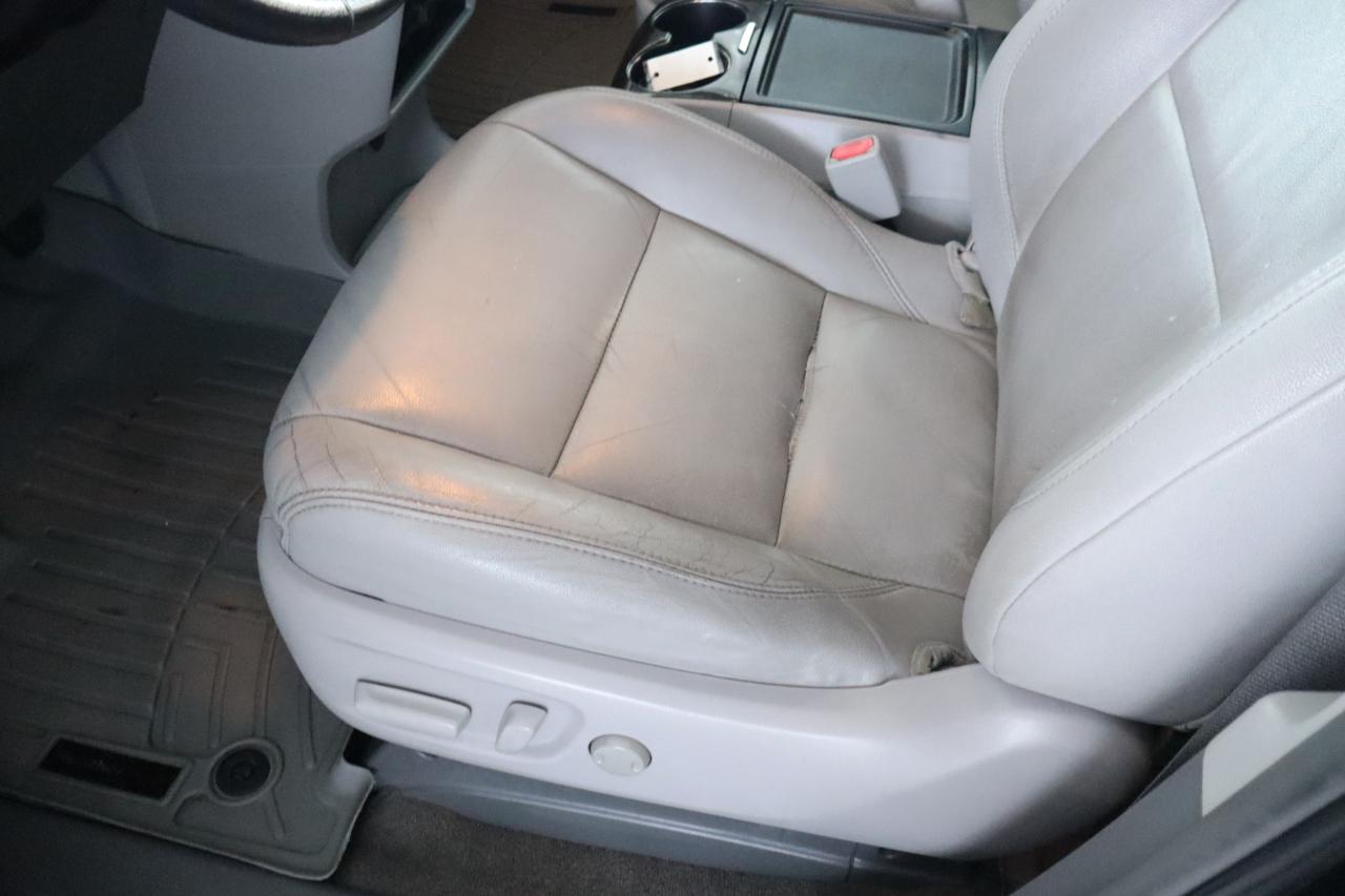 Toyota Sienna Limited Premium AWD 7-Passenger (Natl) 2018