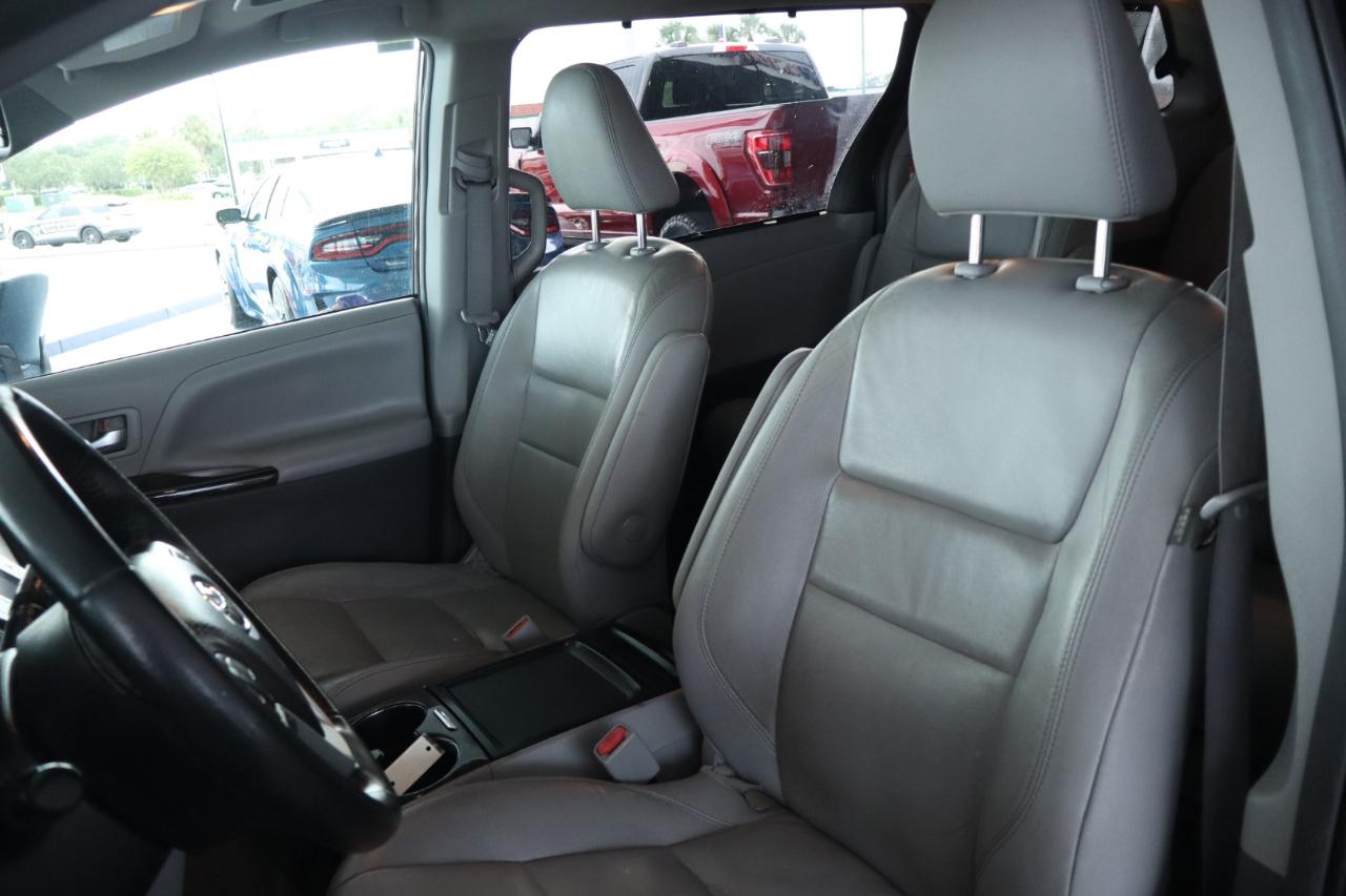 Toyota Sienna Limited Premium AWD 7-Passenger (Natl) 2018