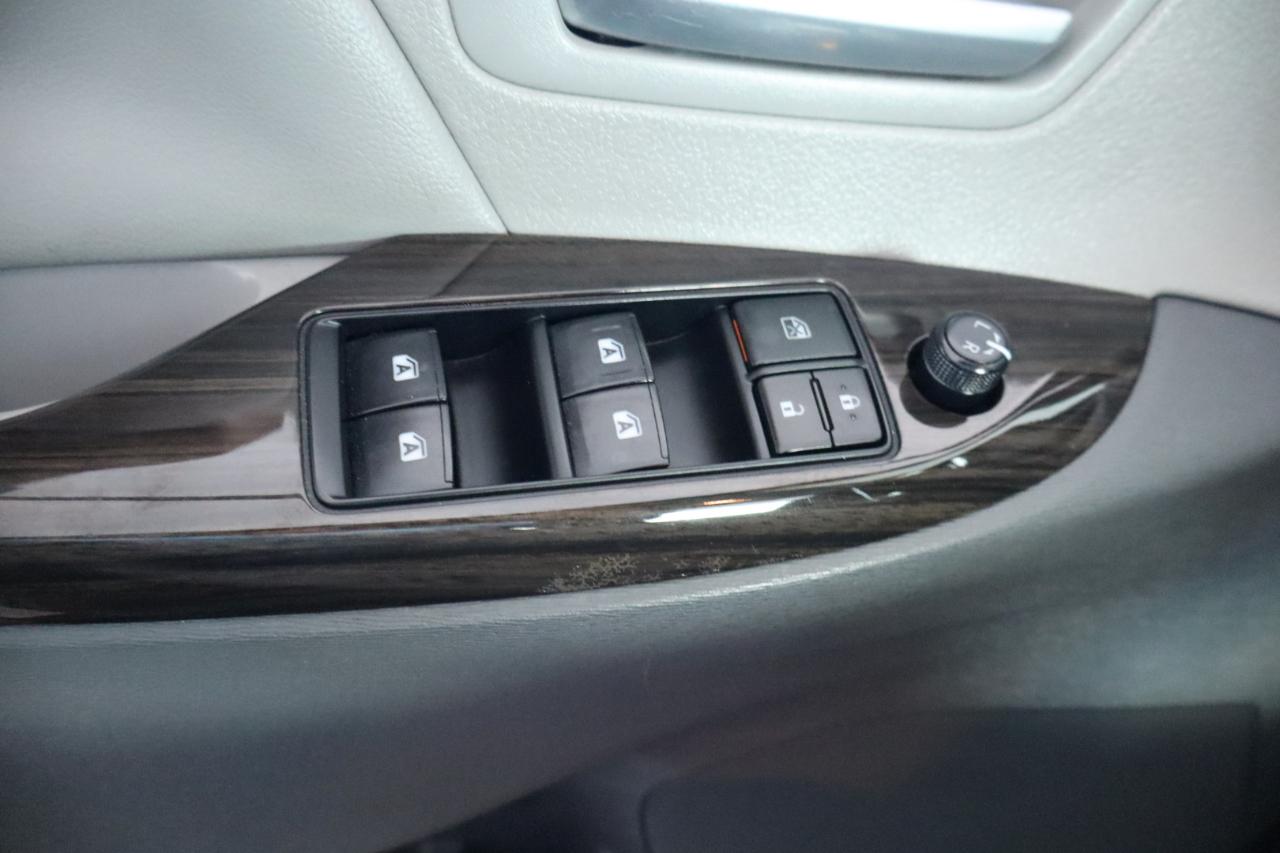 Toyota Sienna Limited Premium AWD 7-Passenger (Natl) 2018